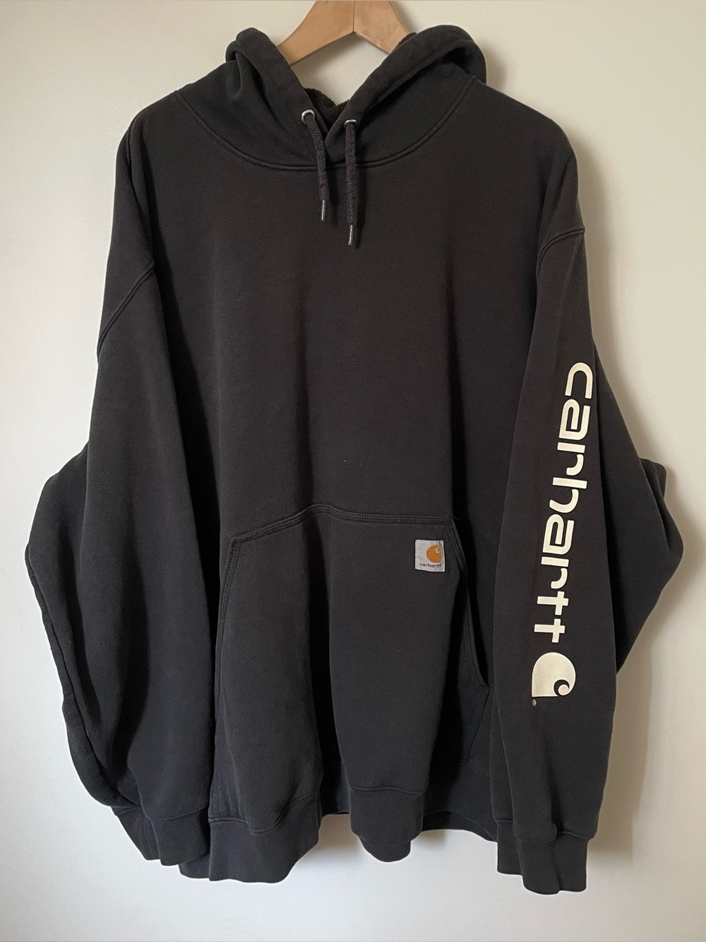 Carhartt Men's Loose Fit Midweight Logo Sleeve Graphic Sweatshirt Black Size 4XL